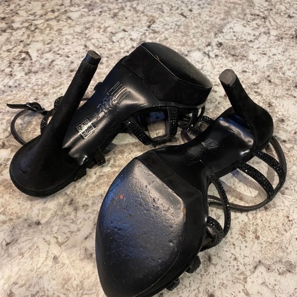 Pelle Moda High Heel Size 7M Black with Black Rhinestones - Picture 4 of 10